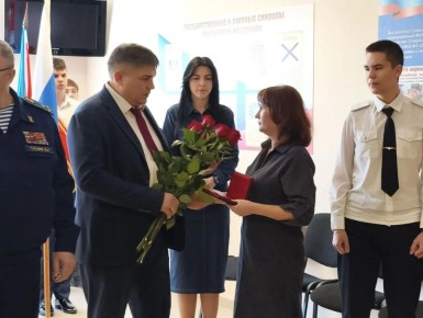 Орден Невского передали вдове героя СВО в Ессентуках