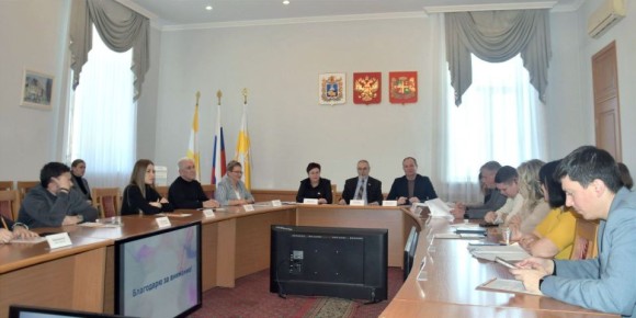 В городской Думе прошли заседания комитетов